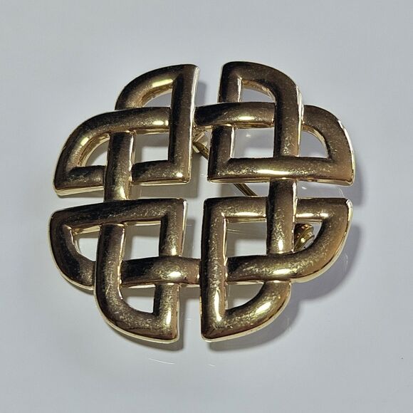 **Sale** Vintage Soldor Signed Gold Tone Circular Celtic Knot Brooch - Picture 8 of 9